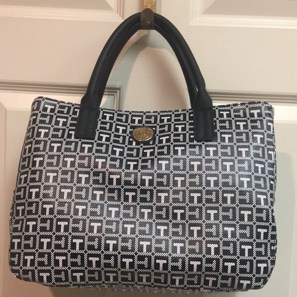 Tommy Hilfiger Handbags - Tommy Hilfiger Black & White Tote Bag